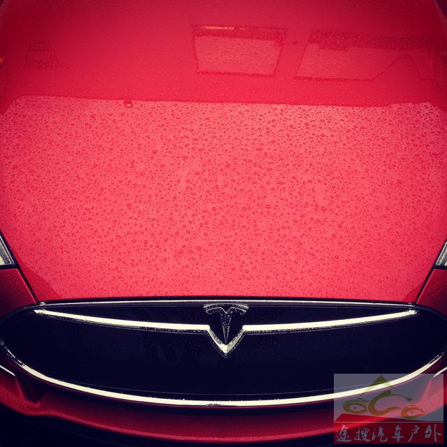 飙车不费油 数码达人北美小试特斯拉Model S