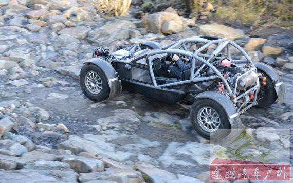 Ariel Nomad 31